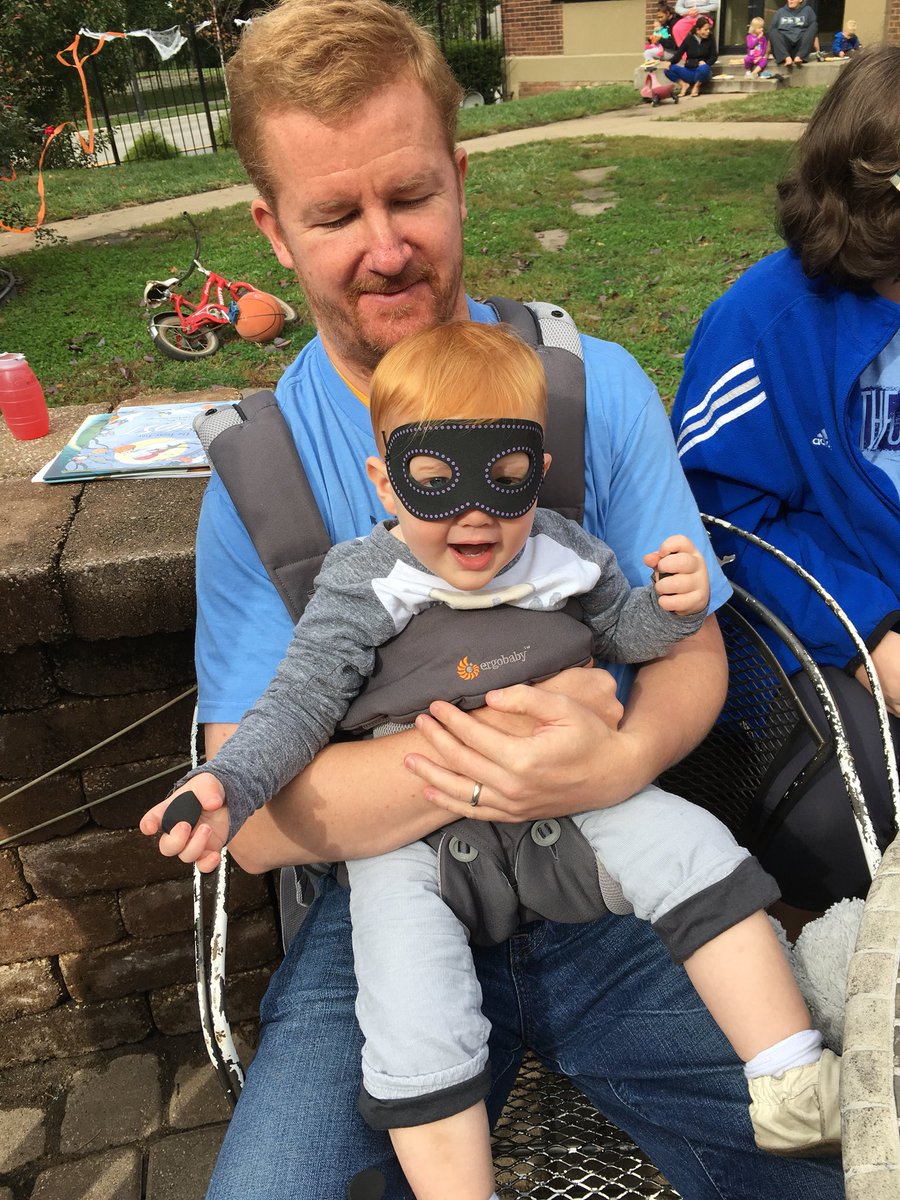 mrskroh's tweet photo. Loved serving with my family. #bethechurchkc https://t.co/32v0J4MgSD