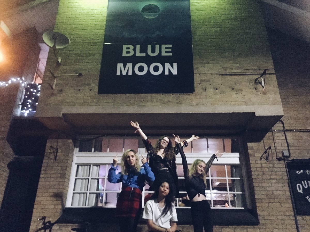 VioletFlares's tweet photo. 🌚12/10/17🌚 https://t.co/QhCii3RmlK