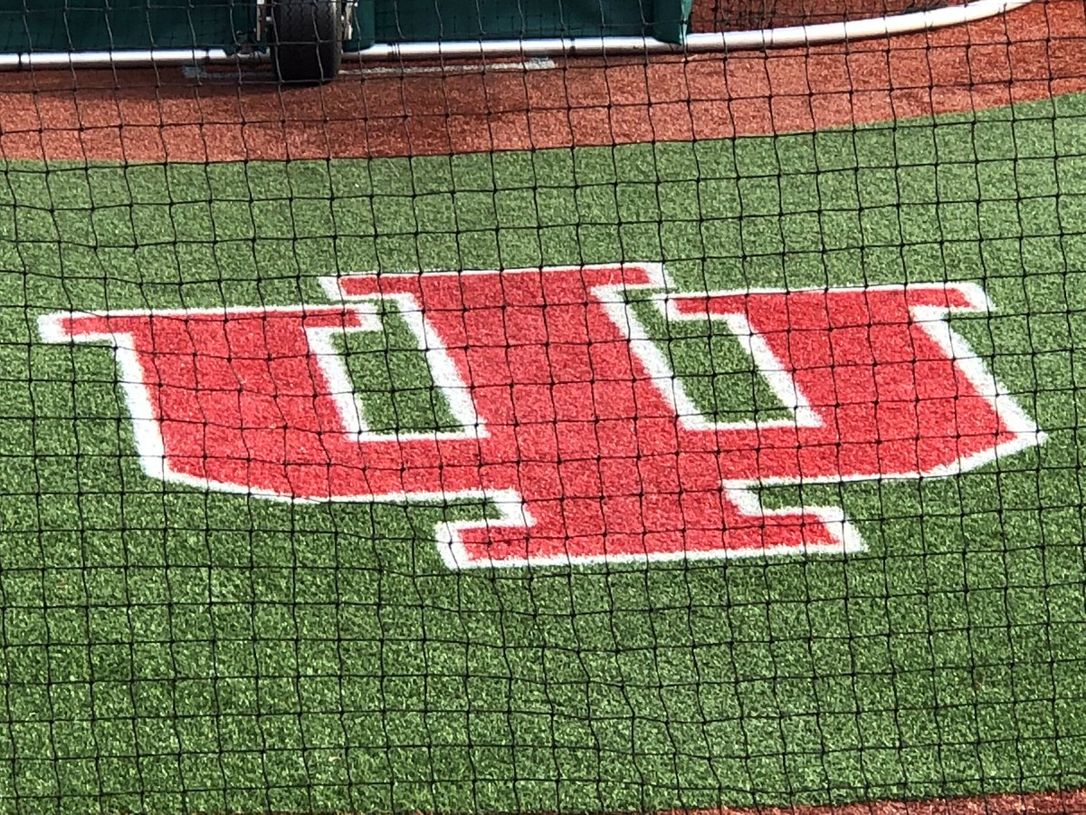 BlueprintBBall_'s tweet photo. @Sebastian_2_3 showing big bat and solid defense at MIF. @IndianaBase Showcase. #WorkingTowardNextLevel BlueprintNation @OaklandPatriots https://t.co/HiPw2u0t0v