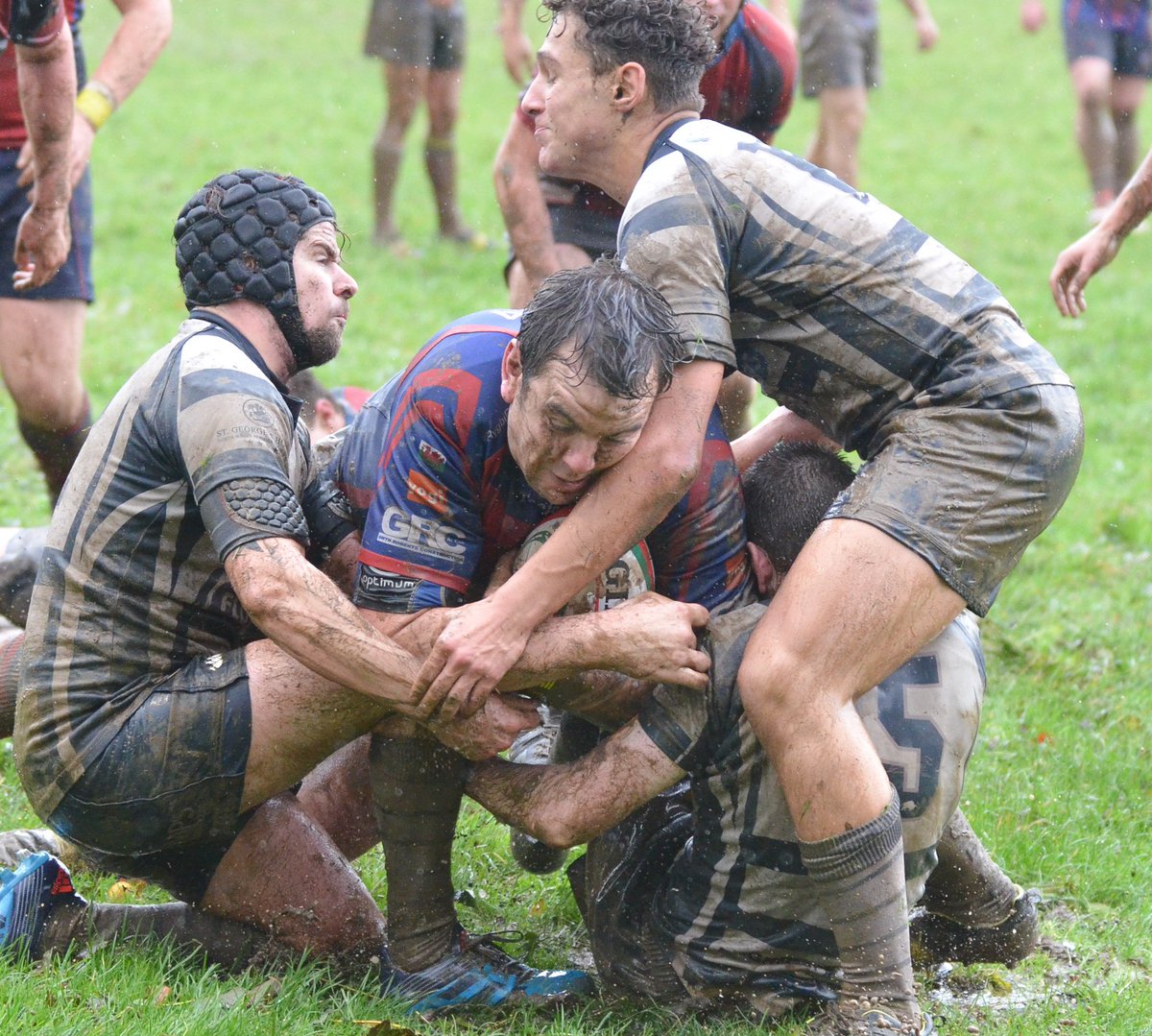 ovalzonerugby's tweet photo. Album: 127 fantastic pics by Trevor Edwards from yesterday's @RygbiBala v @ColwynBayRFC game #Div1North https://t.co/mE3E9sayA3 https://t.co/WLBlsiaVnc