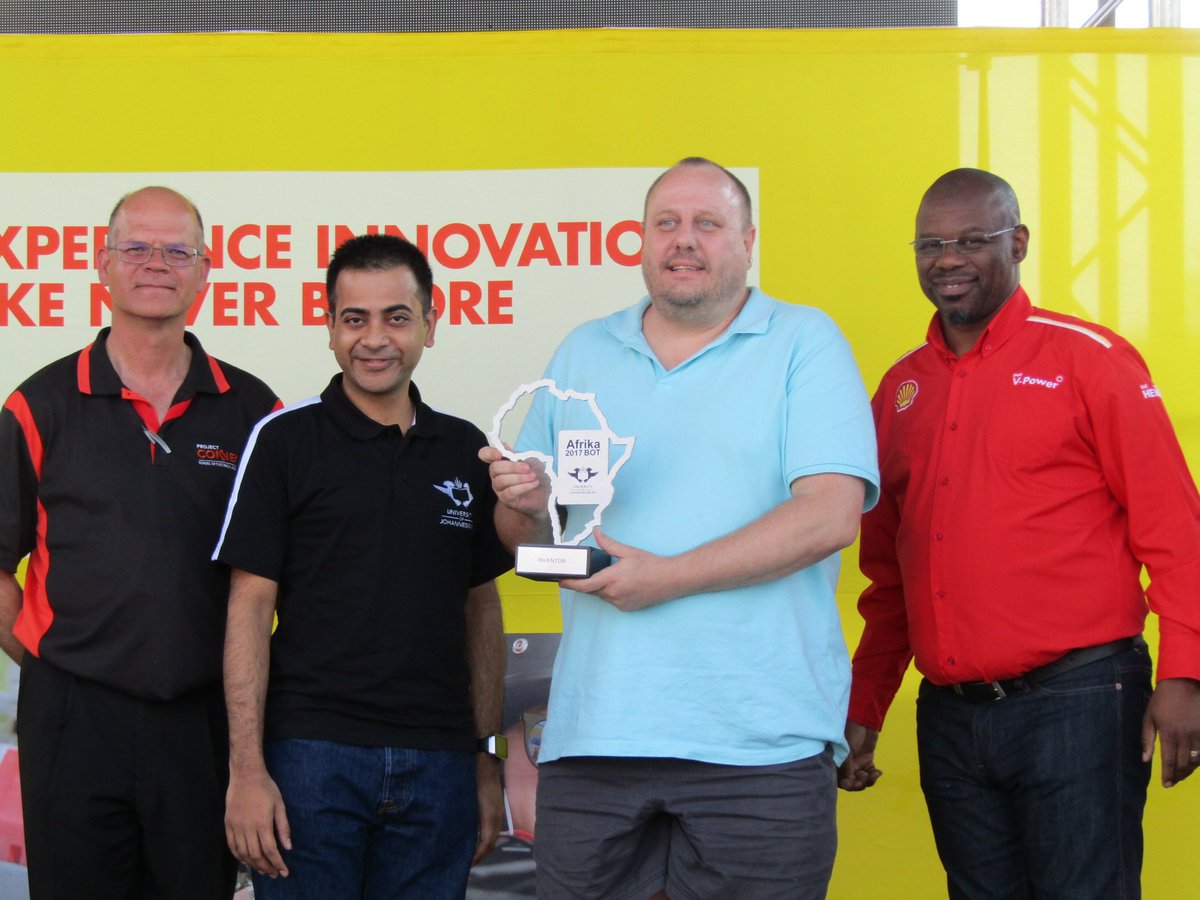 SAIEE_CGC's tweet photo. #TechnoLab #AfrikaBOT 2017 Winners @ZwartkopsRace 
#SAIEE #Robotics

#PayItForward https://t.co/RUGUJ3is2i