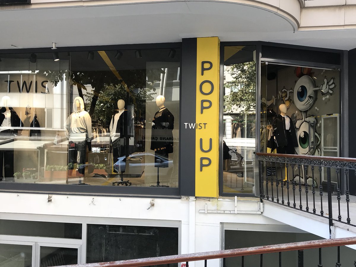 ProRetailInc's tweet image. Istanbul with #PopUpRetail  and amazing #TurkishDesigners. #ShoppingAllTheTime