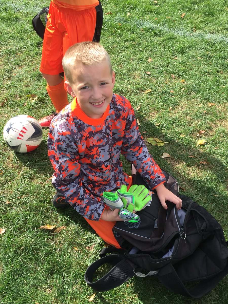4-0 win for Hoosier FC White today.  Landon had his first shut out! #bethewall #prouddad
