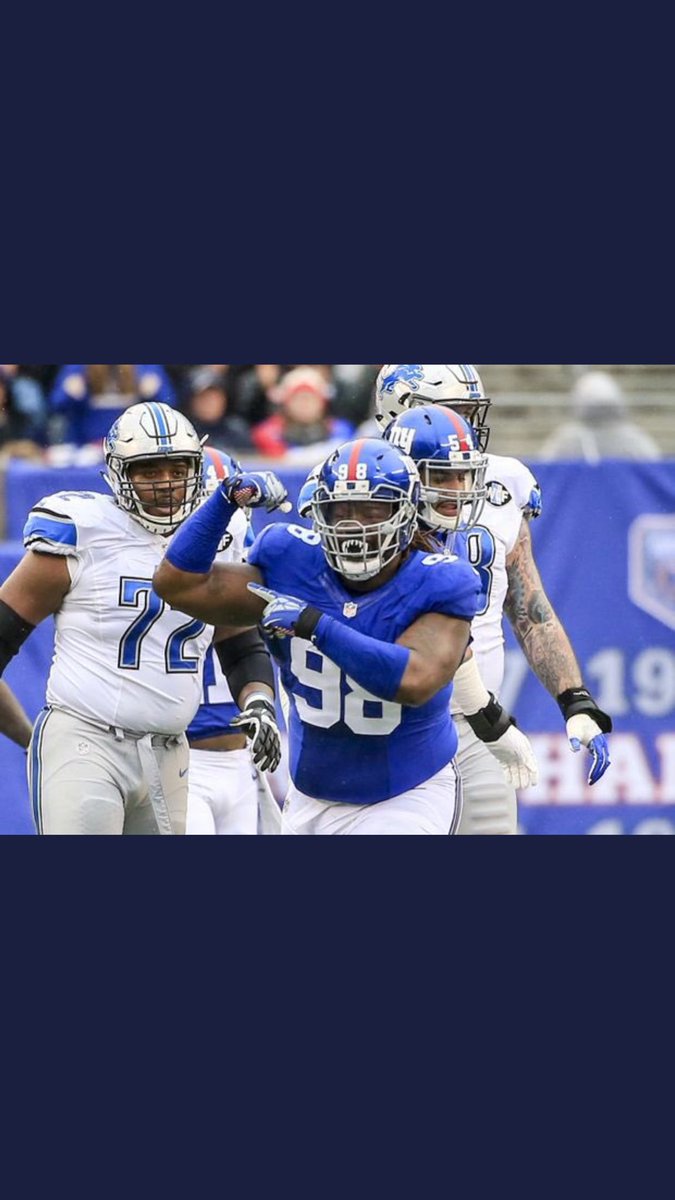 _youngmissile's tweet photo. Giants football today🔵🔵🔵🔵 Big dog gone do what he do as usual @BigDame900 🕤💯 #Snacksseason2 https://t.co/3RHffvFOg4