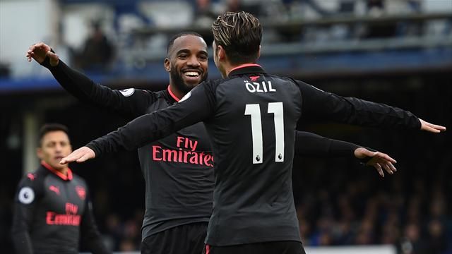 ArsenalFansPost's tweet photo. Magical Mesut Ozil heaps pressure on Ronald Koeman as Arsenal smash five at Everton https://t.co/ODLyyDEB0x via @arsenalnewspro https://t.co/9GB9CuR8fb
