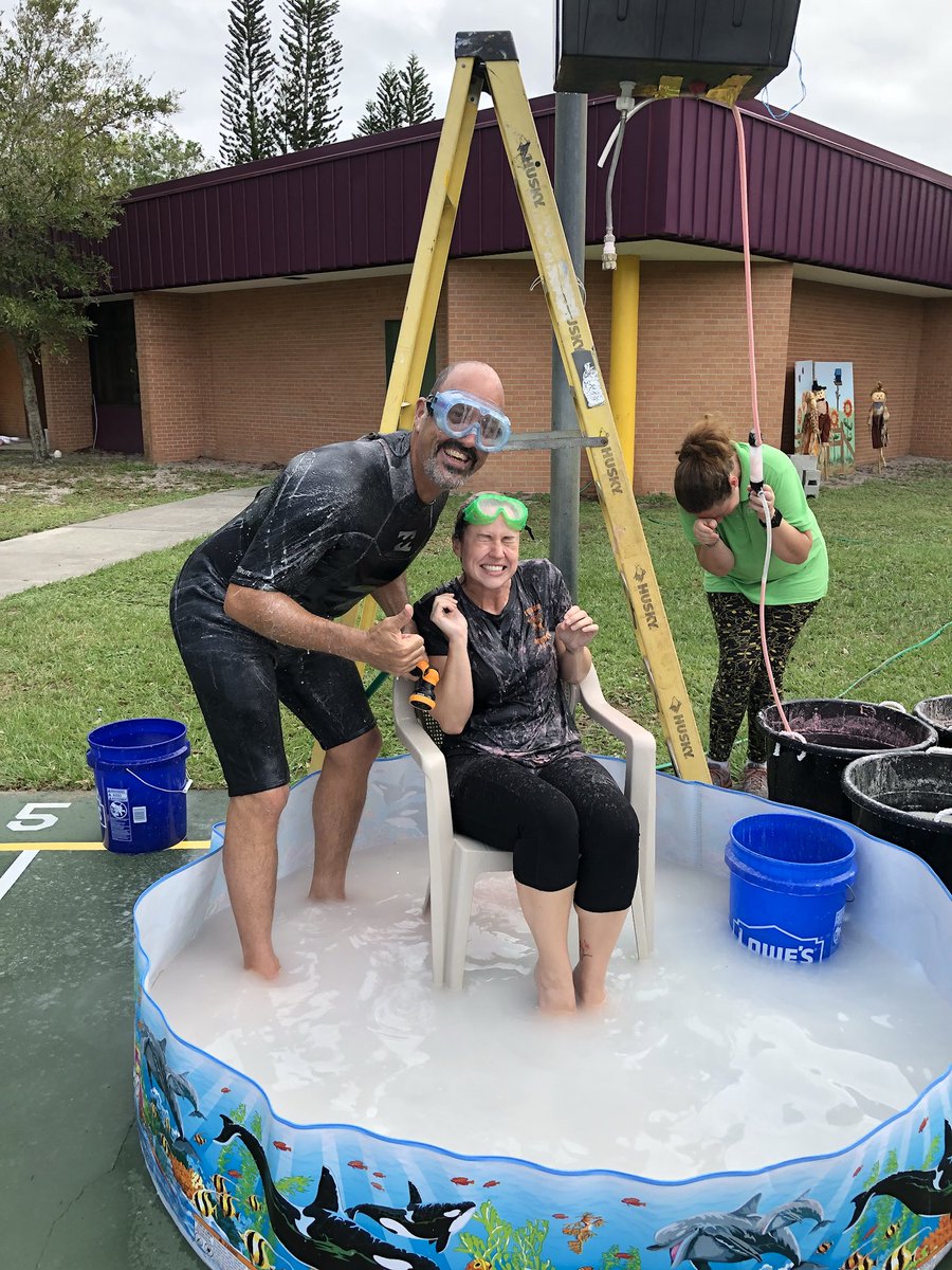 MIchelle BAnack tweet media