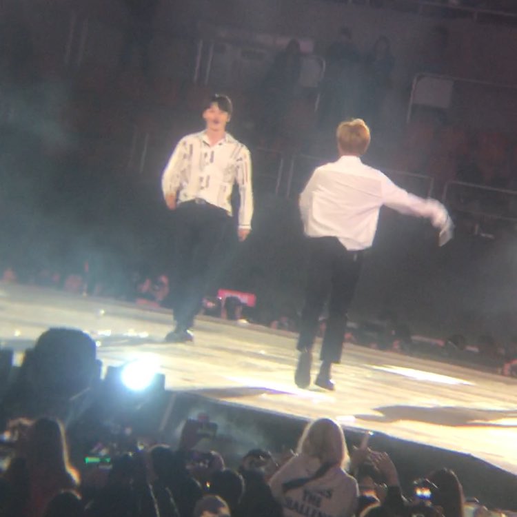 jihoon_999's tweet photo. 아ㅜㅜㅜㅜ아빠한테 달려가는 애기같아ㅜㅜㅠ https://t.co/alKSLFAMSb