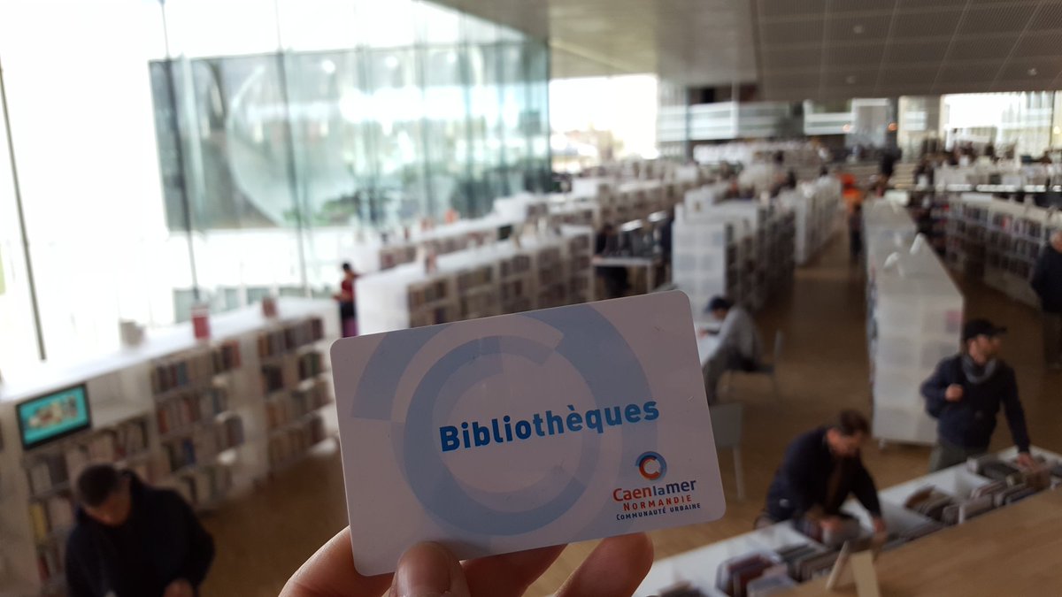 evafid's tweet photo. Aujourd'hui c'est #worklikeapatron à la bibliothèque de Caen : je suis à nouveau simple usager. #clientmystere 🕵️♀️😁 #BATCaen https://t.co/efAtRAly28