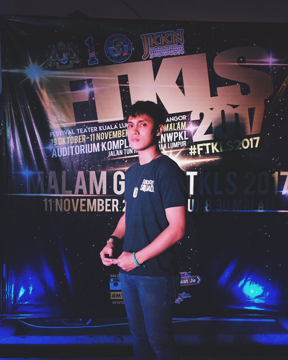 TheFunSizeGuy's tweet photo. Tahniah untuk persembahan Penglipur Lara!!!!!
Good show!!! 🎭🎭🎭
#FTKLS2017 
#PenglipurLara https://t.co/uz66tLKXIm