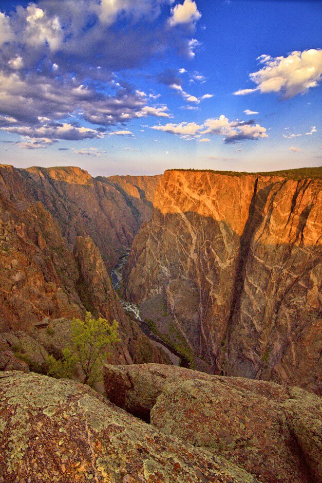 Interior's tweet photo. Unbelievable views of the Gunnison River and Painted Wall: Cedar Point @BlackCanyonNPS by Bob Falcone #Colorado https://t.co/gut8A8HKrY