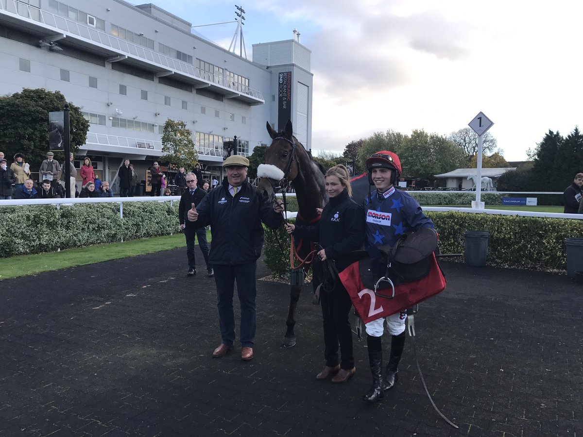 Old Guard &amp; San Benedeto complete a 1, 2 in the listed hurdle <a href="/kemptonparkrace/">Kempton Park Racecourse</a>. Great result for the yard.. well done <a href="/CobdenHarry/">Harry Cobden</a> &amp; team.
