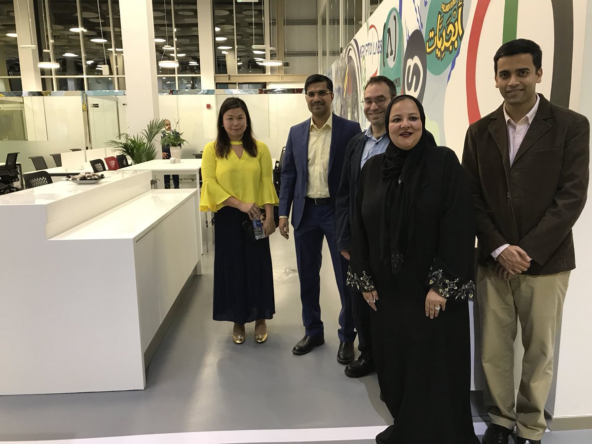 saalai_'s tweet photo. Krypto Labs, with some brilliant minds across the world. Krypto launch #kryptolaunch2017 #alefeducation https://t.co/ksa3bzwcm5