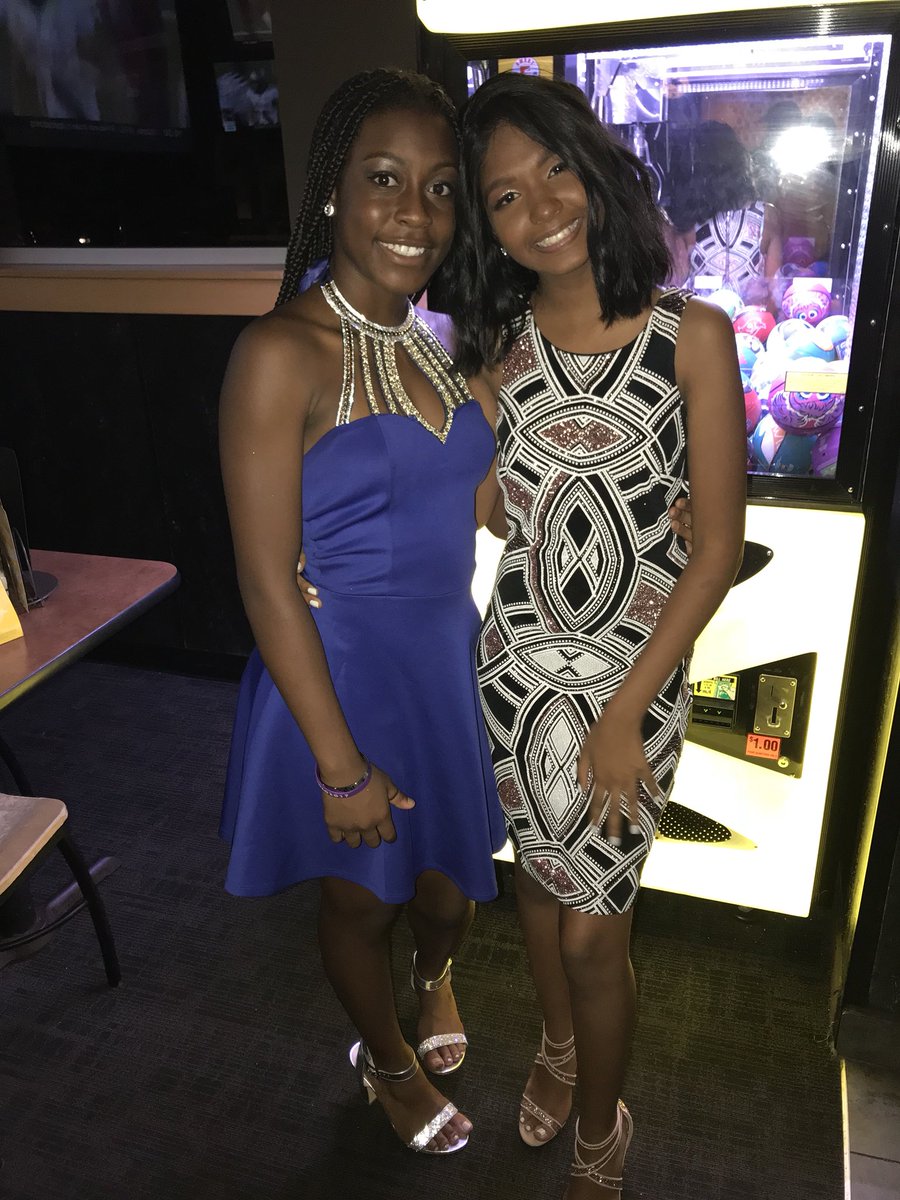 alina_mathlyn's tweet photo. HOCO 2k17 🥂���� https://t.co/rQwr1AP8ls