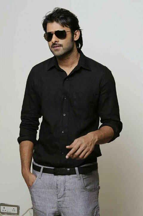 FanofRebelStar's tweet photo. Meaning of Style 😍

#HBDDarlingPrabhas https://t.co/QtBJQ9A5iq