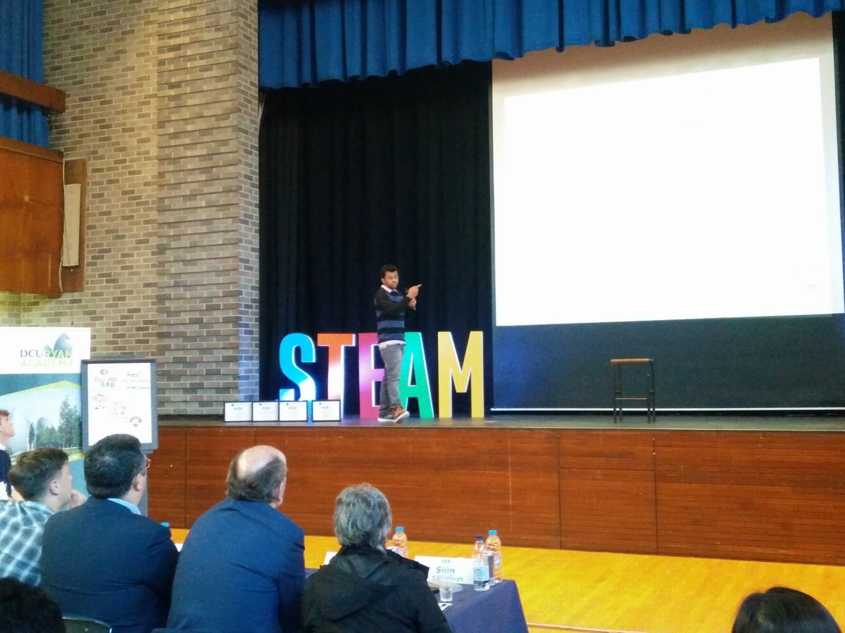 RyanAcademy's tweet photo. Second team Hunger's Hope is up and rocking the stage! #STEAMhack https://t.co/NjnlL1hIqk