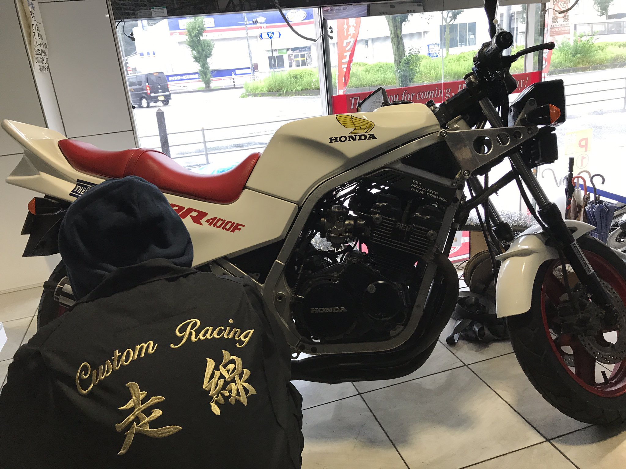 Corolla ホットロードの春山cbr ホンモノ見れて感動 Corolla ホットロードの春山cbr ホンモノ見れて感動