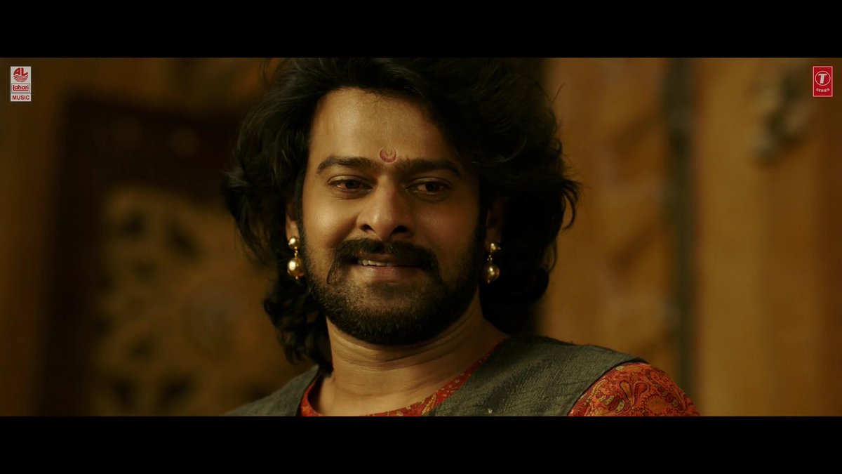 Prabhas2U's tweet photo. Prabhas Smile 
ippuda Amma Ki Amma vai nandhuka...

Follow Me For More @Prabhas2U 
#HBDDarlingPrabhas https://t.co/MSi3v9xuaa