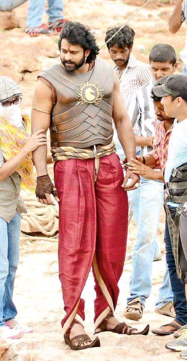 pawan_yrsp's tweet photo. Baahubali1 #HBDDarlingPrabhas https://t.co/lMNaXWvBXW