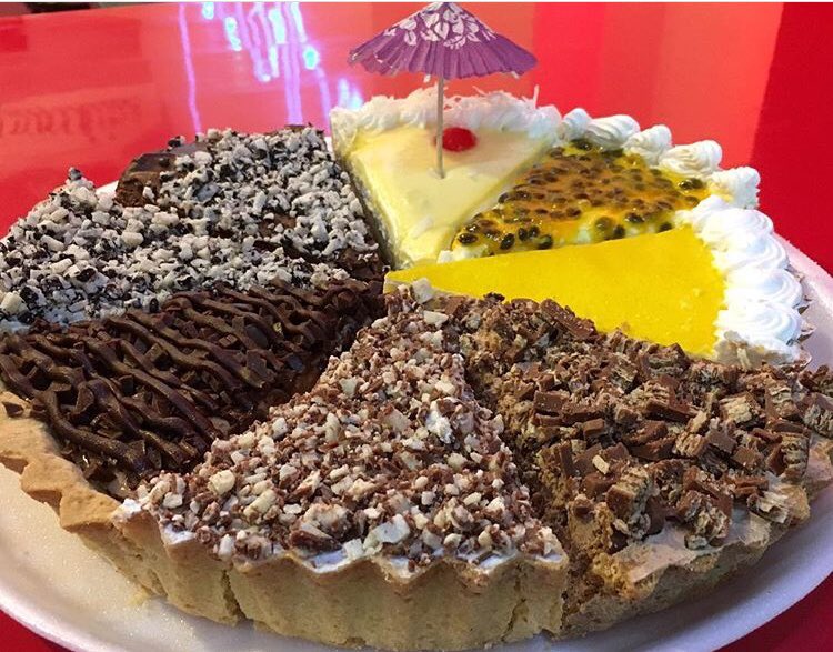 latttepostrebar's tweet photo. Un #8loco dominguero 😎. Ármalo en el momento con los postres que más te gusten!! 😋😍 #LattteCeibos #LattteSantaAna https://t.co/SaGTlENOKe
