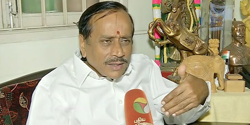 PttvNewsX's tweet image. மெர்சல் படத்தை இணையத்தில் பார்க்கவில்லை: ஹெச்.ராஜா goo.gl/67x6Ne #Mersal #MersalVsModi #TamiliansVsModi @actorvijay @HRajaBJP