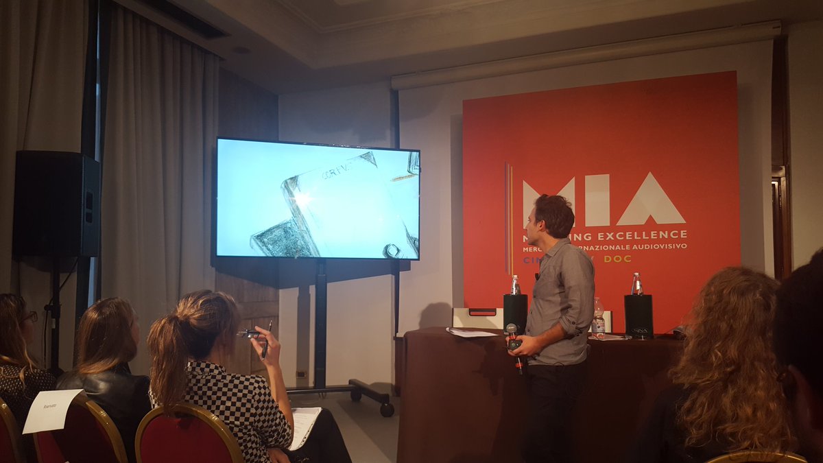 Spazi_Attivi's tweet photo. La realta' aumentata di #Hubstract per creare ambienti immersivi e interattivi @RLFilmComm @MIAmarket_Rome @RegioneLazio #PitchingBattle https://t.co/mHqdyhZFpY