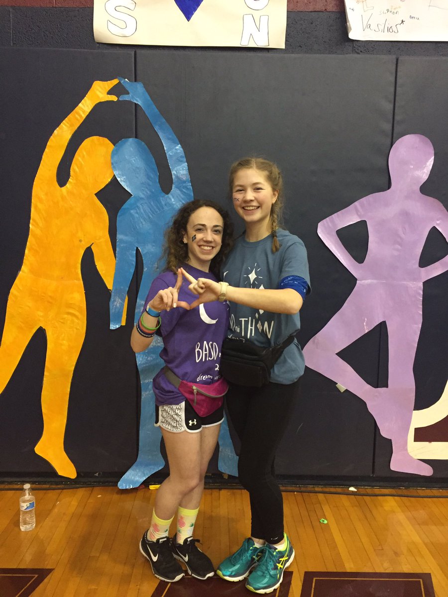 katie7912's tweet photo. hbd to the jdp!! I hope you have an amazing day!! love and miss you so much 🎈🎉❤️ https://t.co/62cWObwFxt