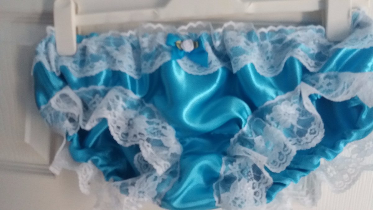 PantieMaker's tweet photo. https://t.co/8psnlUWcvh