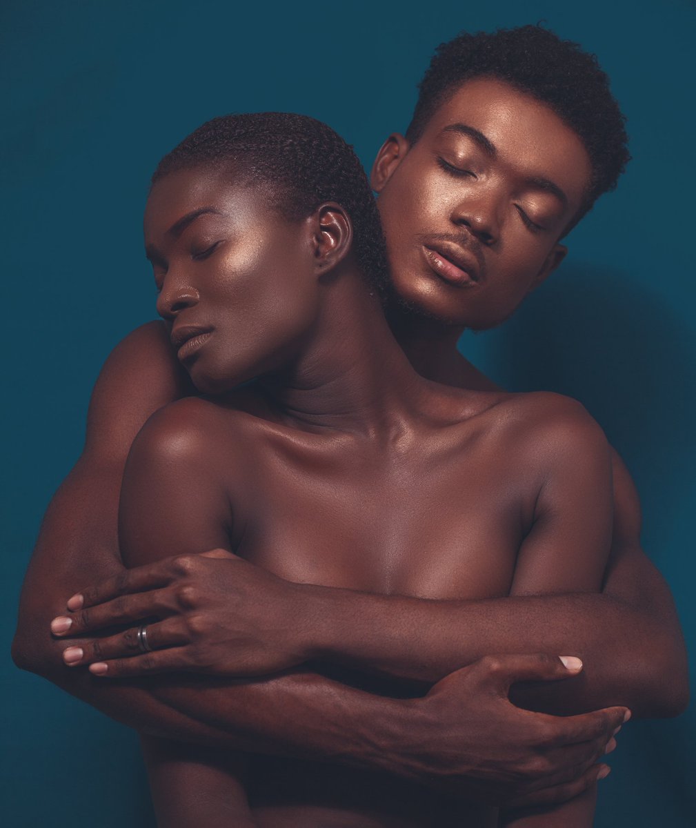 desvaphoto's tweet photo. Embrace each other 
▪▪▪▪▪▪▪▪▪▪▪▪▪▪▪
#portrait #model #beautiful #makeupartist  #higheditorial  #girl #fashionmodel #nude #sensuality https://t.co/CQMbjymOxF
