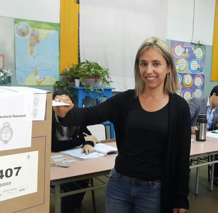Qué emocionante es votar, elegir, ejercer nuestro derecho en libertad. Apoyando el cambio para vivir sin miedo al odio.#EleccionesArgentina