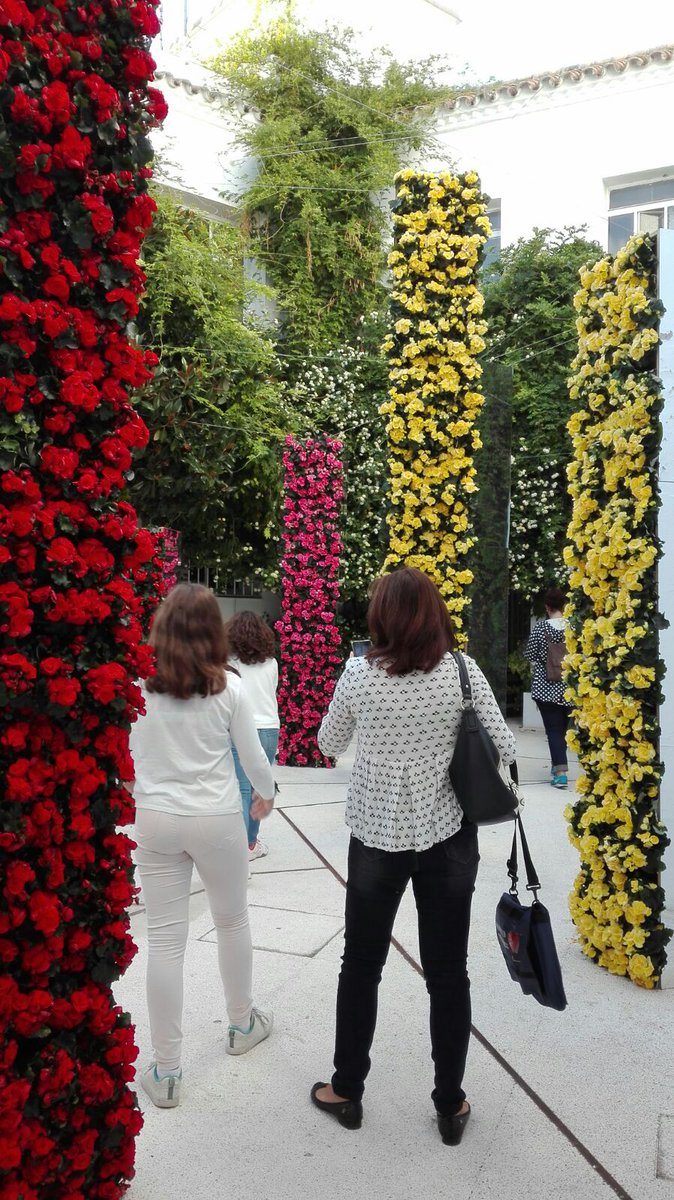 Recetas_lola's tweet photo. #Flora2017 #CordobaEsp #FestivalInternacionaldelasflores
@chary_serrano @LaCocinika @MyHyMC @platosentre2 @califatogourmet @QueridasFashion https://t.co/6ysejOj3AY