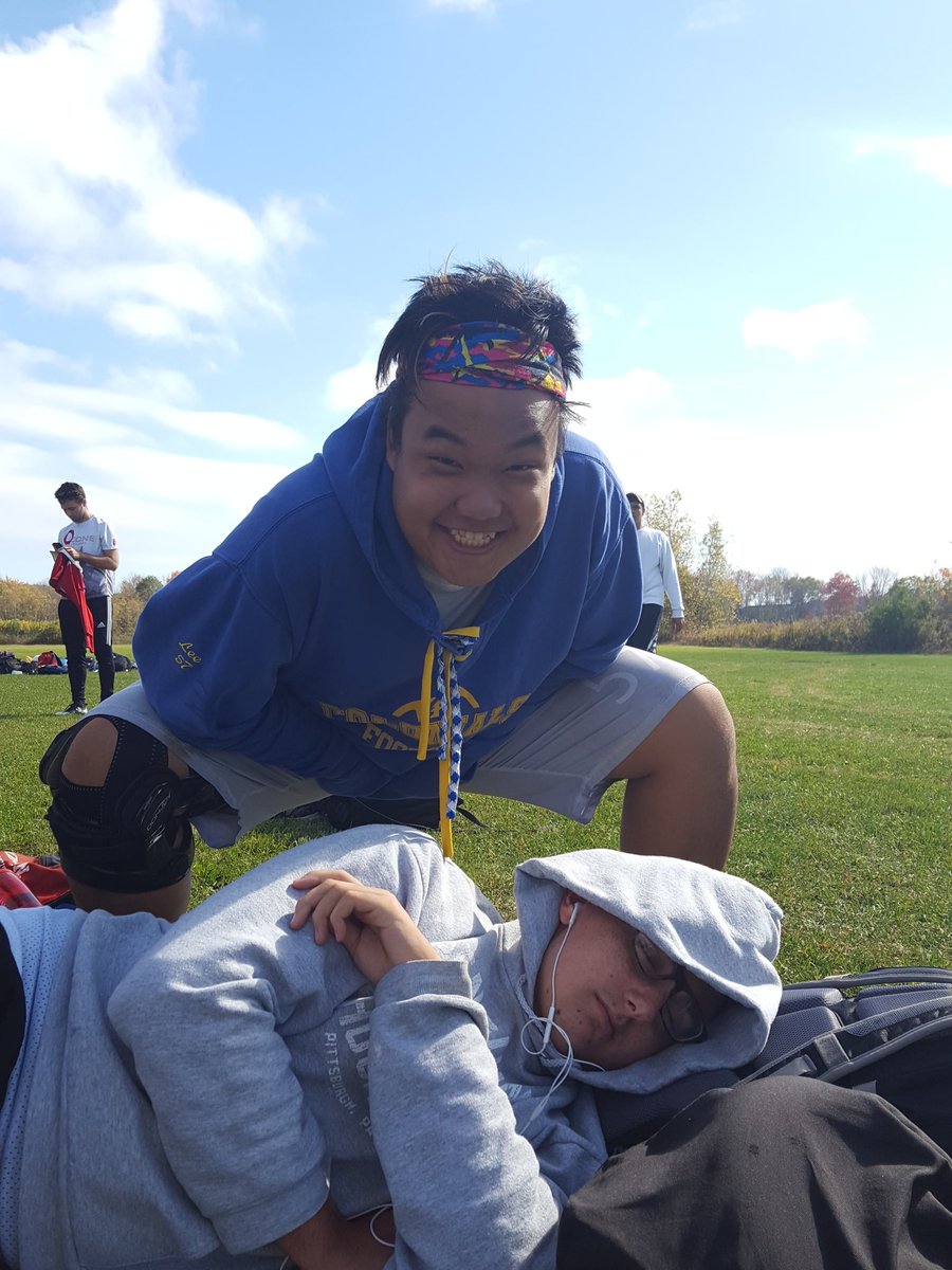 OzonePilotsB's tweet photo. Looks like Luch is ready for our final game of the weekend against Clark University. Game time is in a couple minutes #roadtoBteamnationals https://t.co/SIJairIHhf