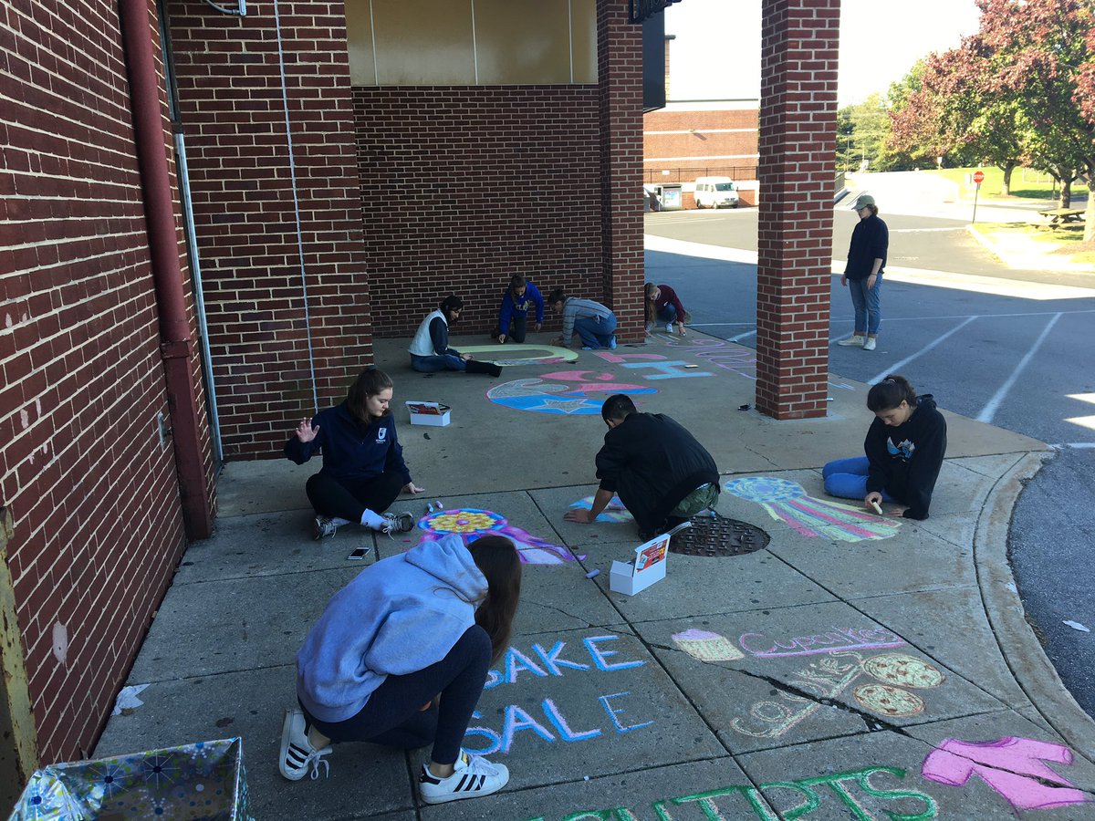 uhs_nahs's tweet photo. NAHS is up to something...can't wait for everyone to see tomorrow morning! #HJstrong #uareworldclass #uhsmindset #uhsnahs https://t.co/5GOSIhHjtY