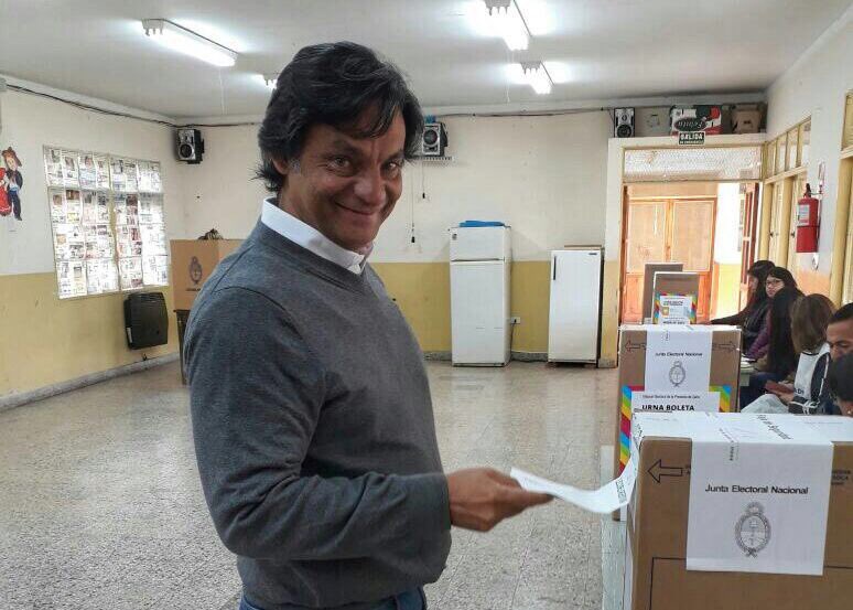 ilupion's tweet photo. Es clave que los argentinos votemos en estas elecciones. Con nuestro voto elegimos en qué país queremos vivir. #EleccionesArgentina https://t.co/iXaMFZuOpP