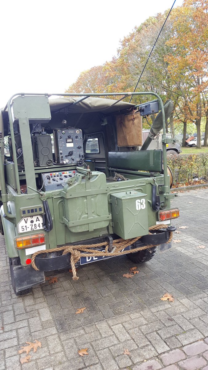 BreenMirjam's tweet image. something completely different!
#Reenactment
#DDR
#Borderpost 
Day 2 off playing smugglers...