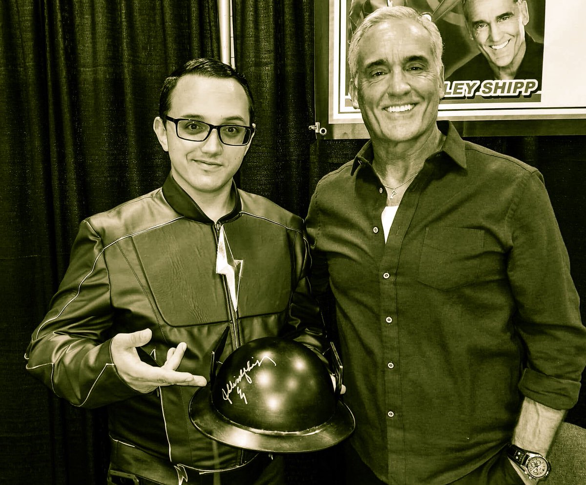 jaimellorens's tweet photo. @JohnWesleyShipp it was wicked cool to finally meet you in person.... https://t.co/O51Gjl5nuq