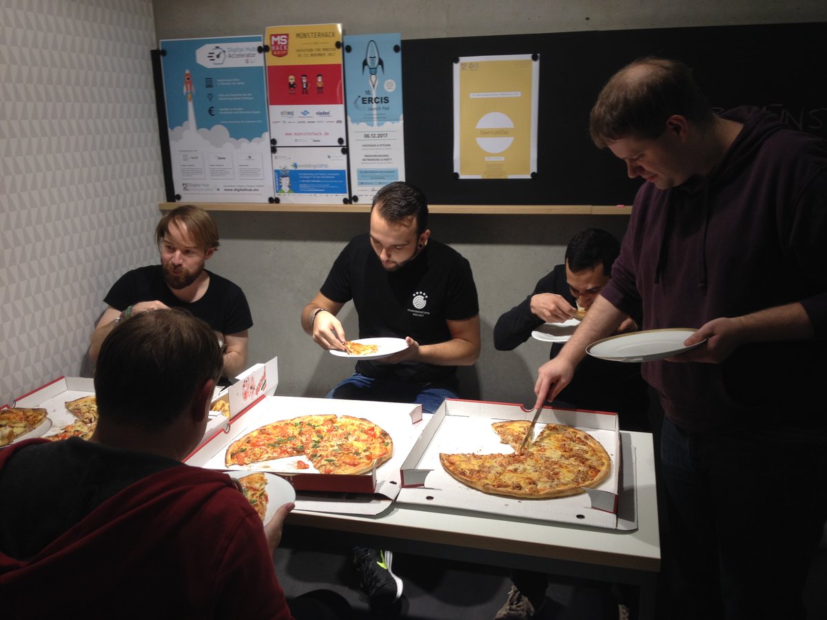 phpugms's tweet photo. Vielen Dank an die Sponsoren des heutigen #phptestfest Münster:
#CELEXON, @shopmacher und @check24 Münster. https://t.co/uKsE3h7Mq4