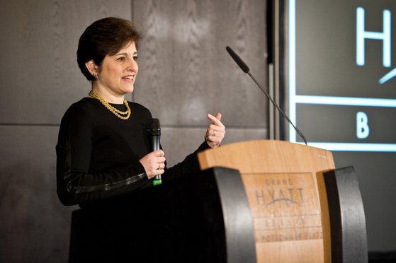 Marriott Snags GC Rena Reiss From Hyatt dlvr.it/Px2cd9