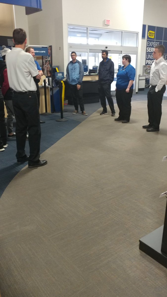 GennadyColorado's tweet photo. First Formal Market Training Done! #Iamlenovo #WeAreLenovo #PremiumSTARS #FormalTraining #LenovoUSA #Lenovo https://t.co/erNtc6EWbK