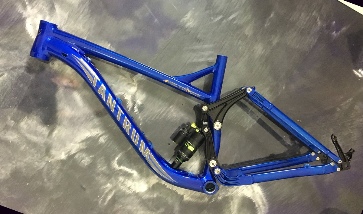 TantrumCycles's tweet photo. Here’s a blue on black that went out to #kickstarter backer 10 #mtb #mtblife #pinkbike #bikerumor #vitalmtb #mtbr https://t.co/AqfLp7Ixq9