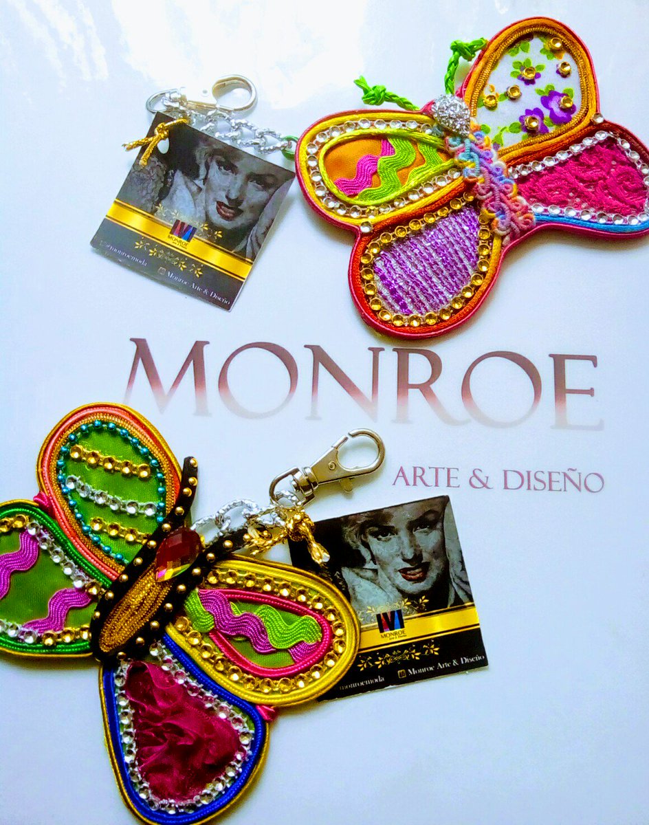 monroemoda's tweet photo. Lindas mariposas. Accesorios para tu bolso 👛 
#FelizDomingo #bolso #cartera #diseñovenezolano #fashiondesigner #moda https://t.co/VzMBKCrMjO