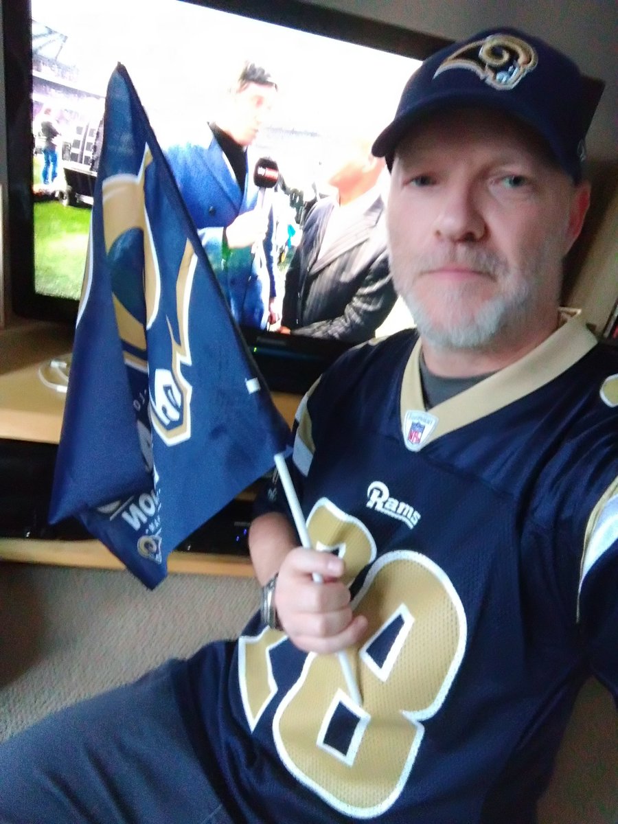 jasonrogers737's tweet photo. Can't make #NFLUK @SkySportsNFL but I'm backing the @RamsNFL tonight #ripkevincadle https://t.co/VkfPBU5ESt