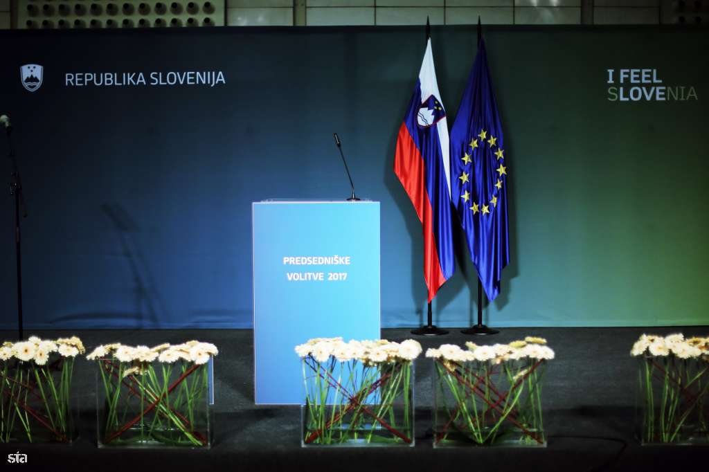 STA_novice's tweet photo. O današnjih predsedniških volitvah poročamo v živo na https://t.co/0oEFe88U2q #volitve2017 #vzivo https://t.co/71kbWgx1Zl
