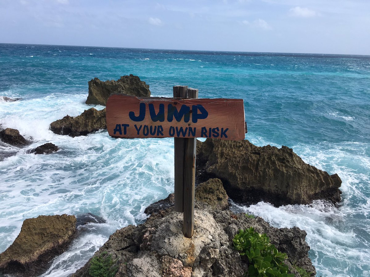 HighYellowMoon's tweet photo. Leaving paradise #GreatHutsResort #Jamaica https://t.co/mfV7Dgqnpc