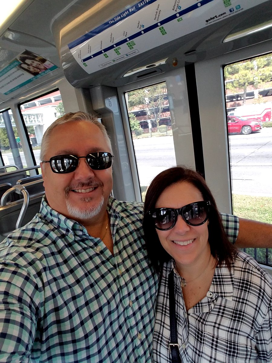 askkpanswers's tweet photo. Catching #lightrail to #TownPoint #WineFestival - the ultimate #designateddriver. @gohrt_com @gcole72 #publictransportation #TheTide https://t.co/9TpniipeTp