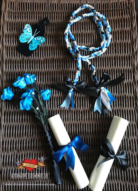 AltCelebrant's tweet photo. #halloween #corpsebride #handfasting #ringwarming #alternativecelebrant #alternativewedding https://t.co/fBP4x211lB