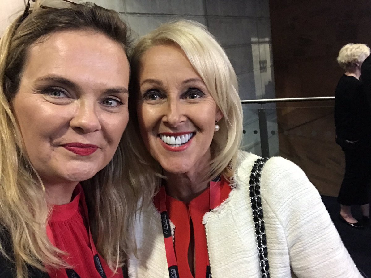 delforgeconsult's tweet photo. Great to meet such an inspiration @sharronlowe_ 💕 didn't even had time to tell you I have finished your book &amp; love it 💕 #themindmakeover https://t.co/q7rBxZRRG7
