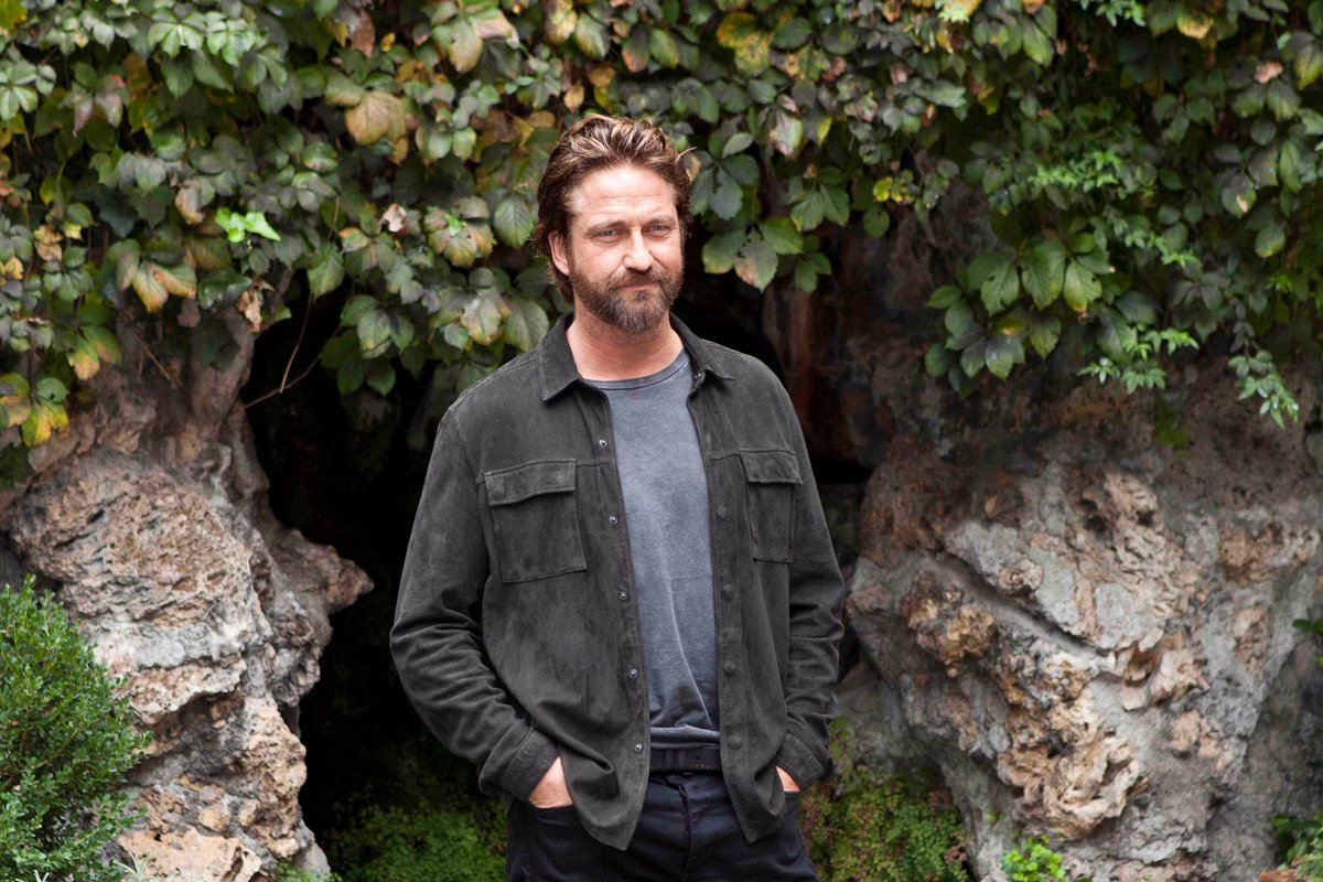 WarnerBrosIta's tweet photo. Oggi @GerardButler ha presentato Geostorm a Roma! Dal 1 novembre non perdetelo al cinema. #GeostormIT https://t.co/PegkIWQWbu