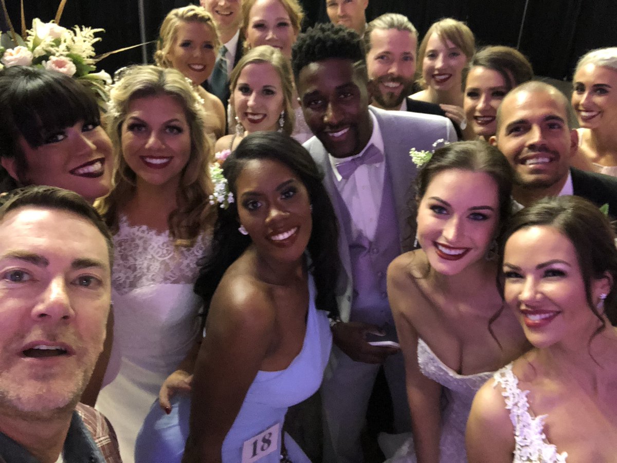 daveryankdwb's tweet photo. Backstage @WeddingFairMN https://t.co/WUxeEHgAnv