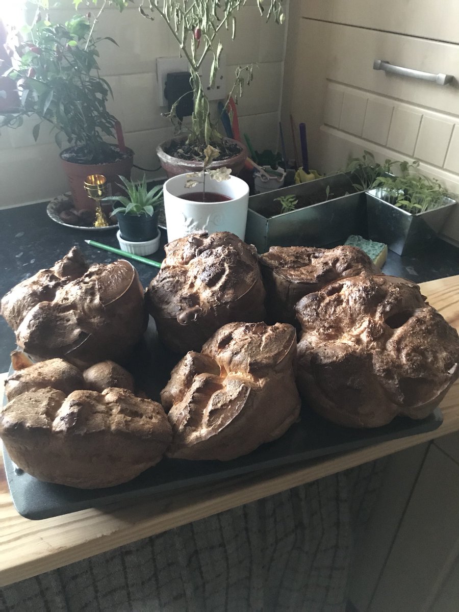 spiderward's tweet photo. Yorkshire puds and Rump steak for tea quick, easy and tasty #ChefWard #OvenBusters https://t.co/vHSYHezq4K
