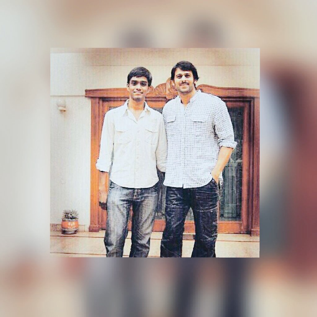 JeevanReddy07's tweet photo. #HBDDarlingPrabhas 👑❤️ https://t.co/1KUiRV2O65